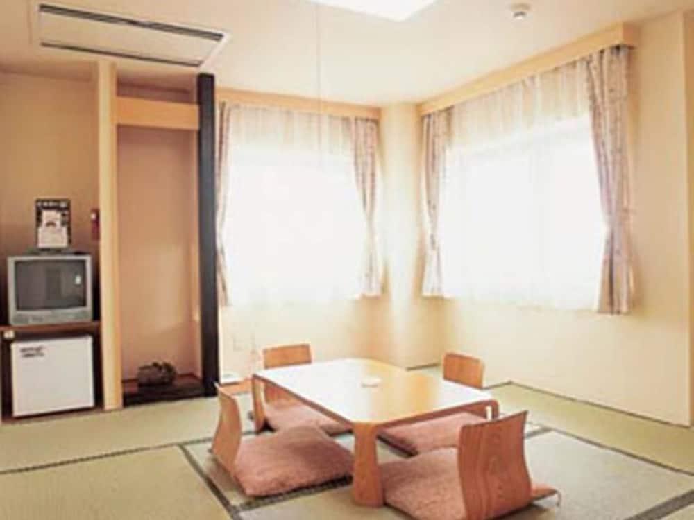 Hotel Okabe Shiosaitei Вакканай Экстерьер фото